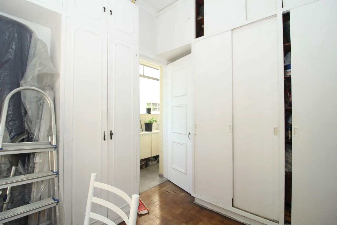 Apartamento à venda com 3 quartos, 140m² - Foto 8