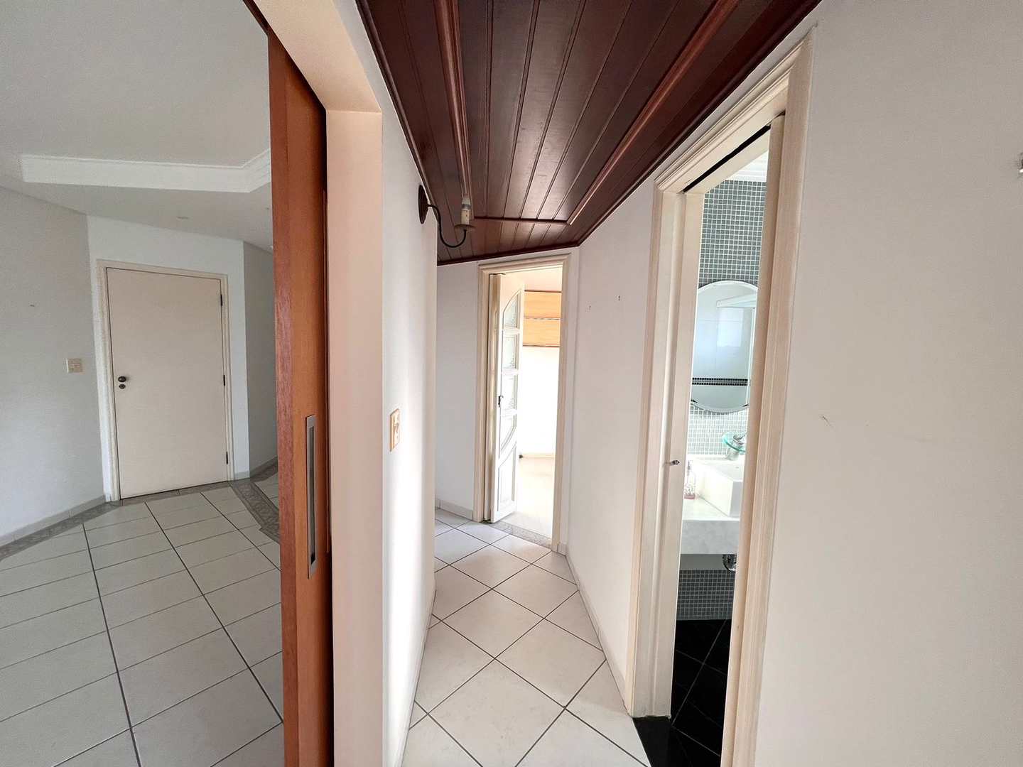 Apartamento à venda com 3 quartos, 135m² - Foto 26