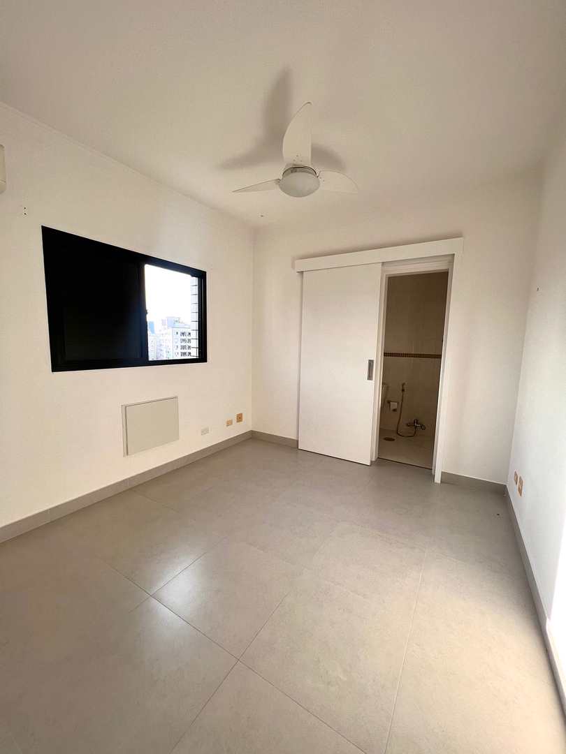 Apartamento à venda com 3 quartos, 135m² - Foto 23