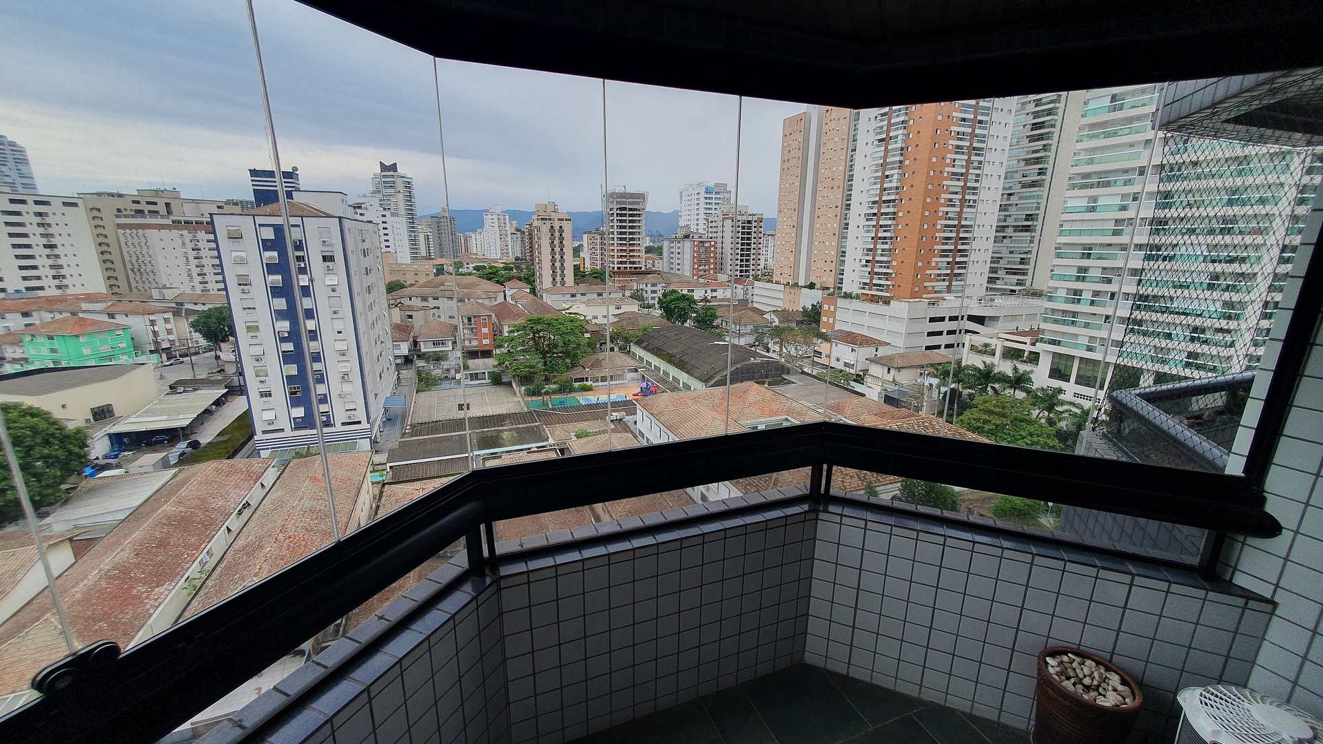 Apartamento à venda com 3 quartos, 135m² - Foto 1