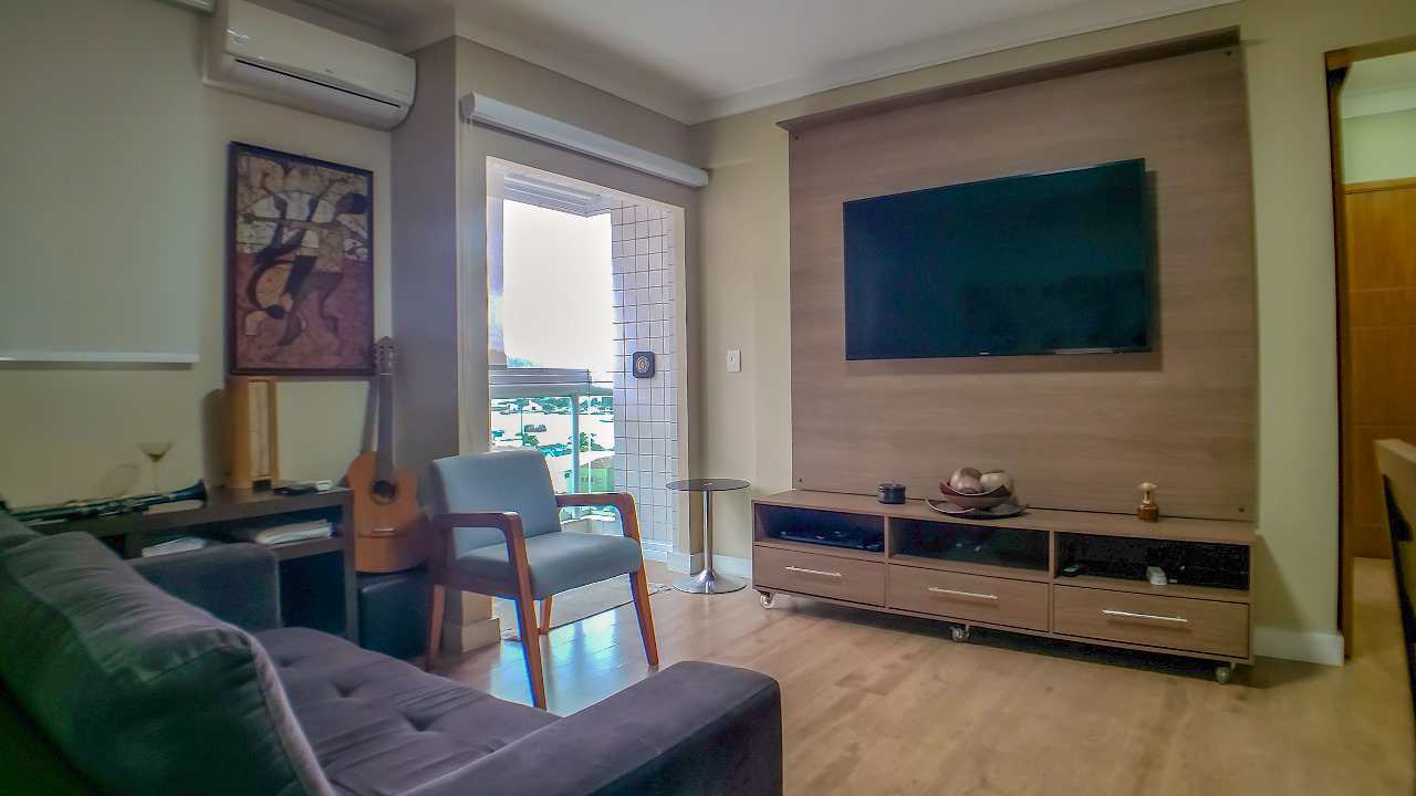 Apartamento à venda com 2 quartos, 75m² - Foto 1