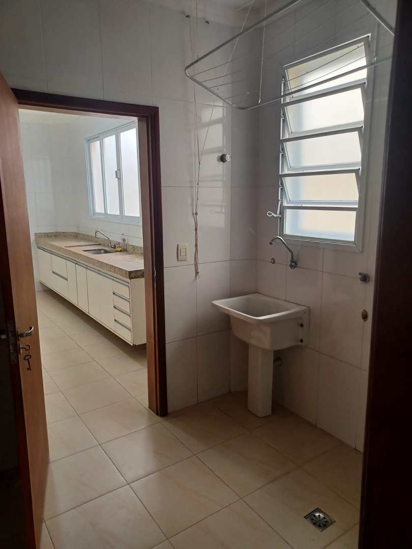 Casa à venda com 3 quartos, 150m² - Foto 23