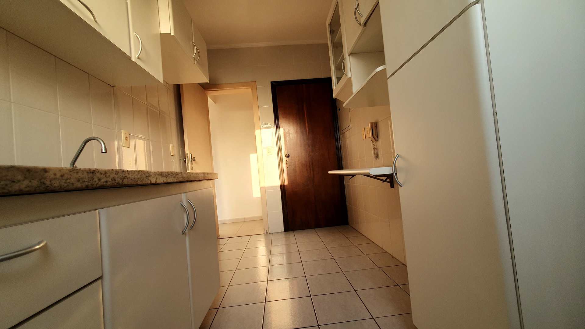 Apartamento à venda com 2 quartos, 80m² - Foto 13