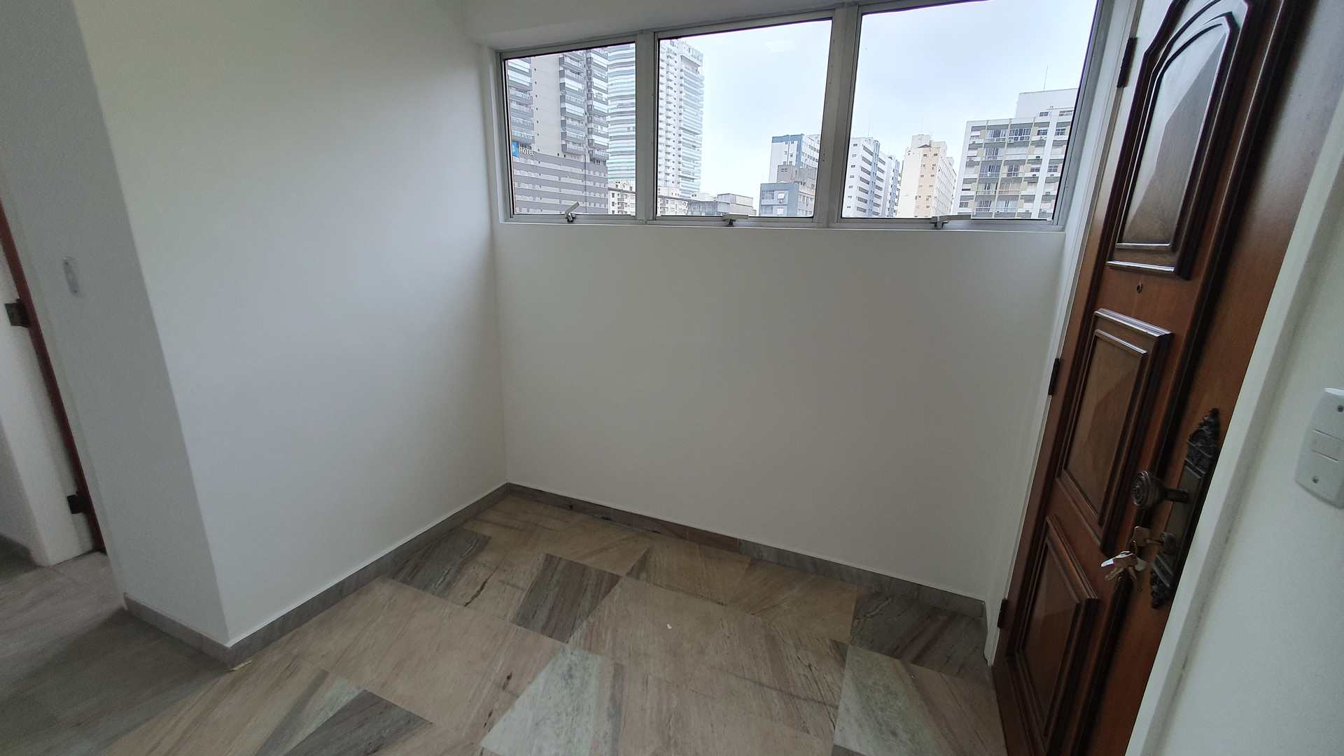 Apartamento à venda com 3 quartos, 162m² - Foto 3