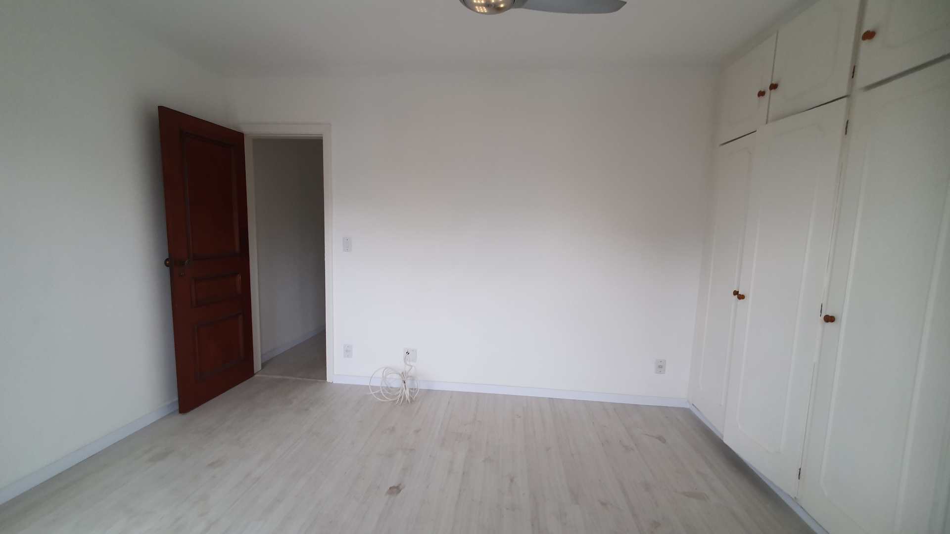 Apartamento à venda com 3 quartos, 162m² - Foto 22