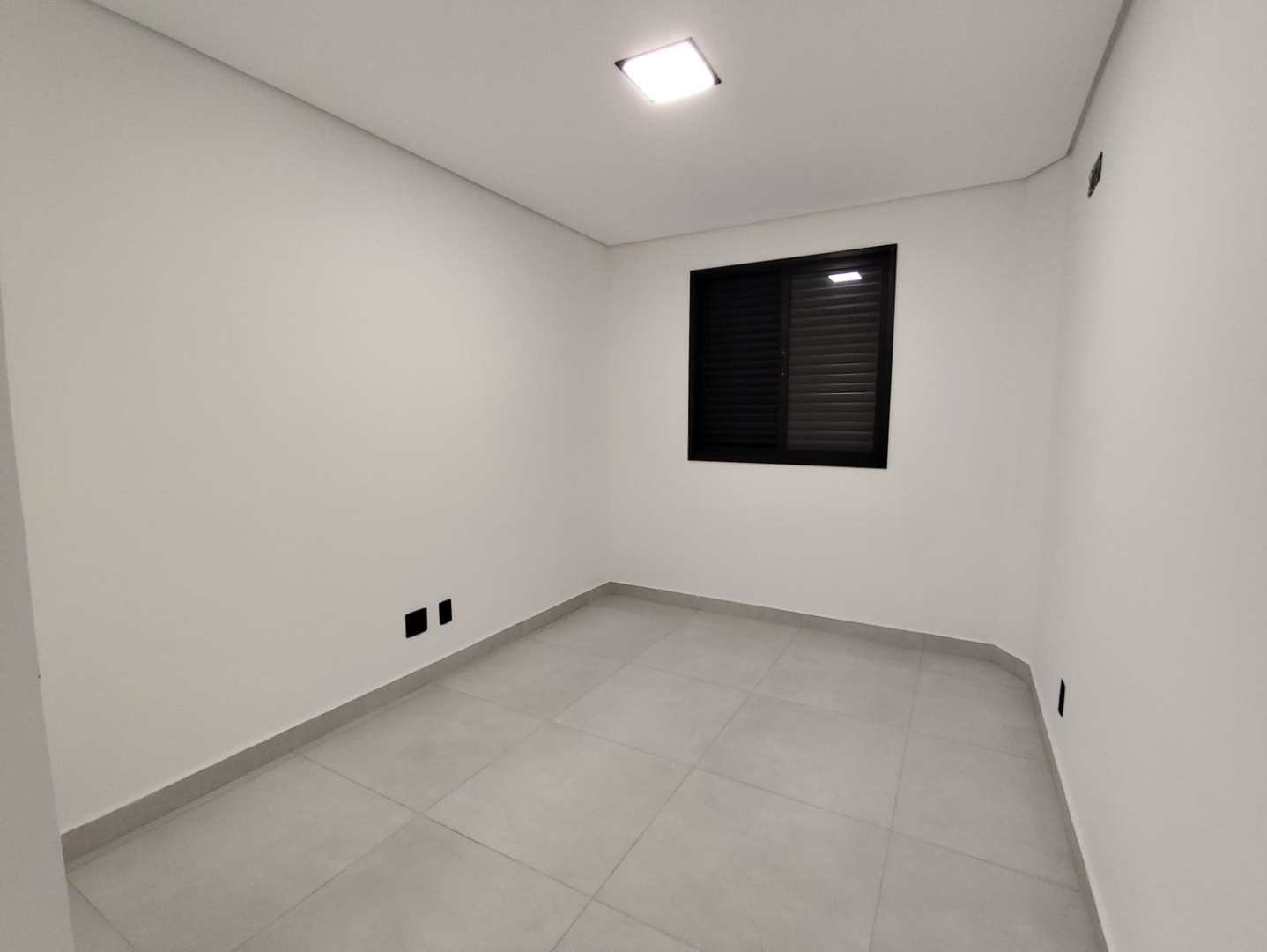 Casa à venda com 4 quartos, 330m² - Foto 20