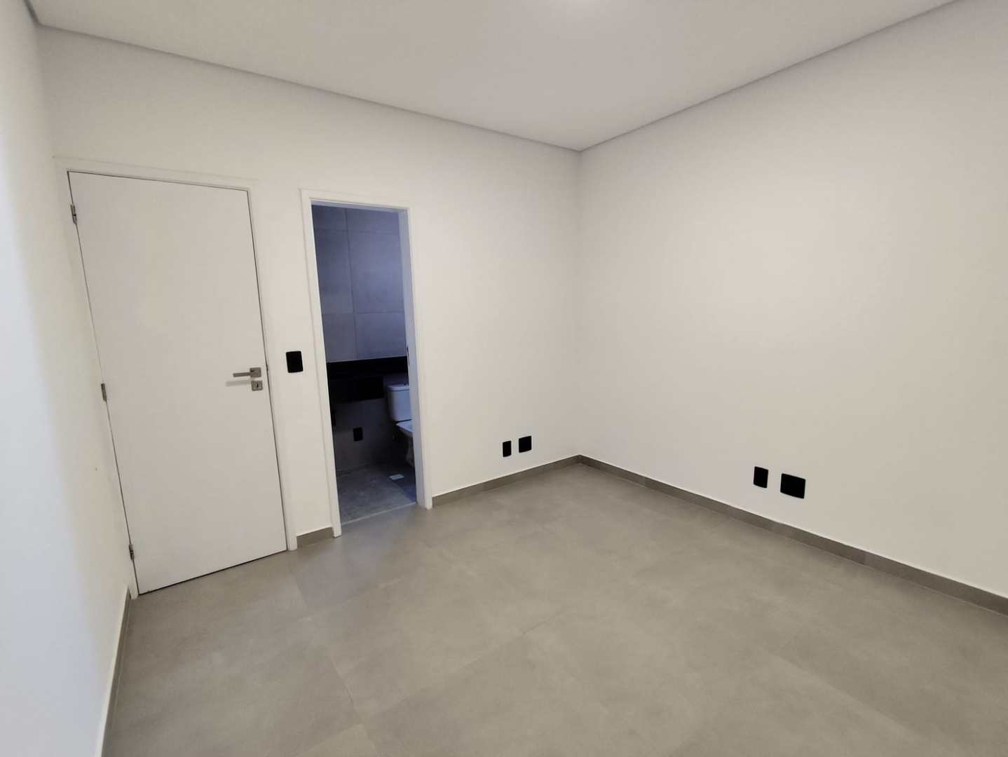 Casa à venda com 4 quartos, 330m² - Foto 10