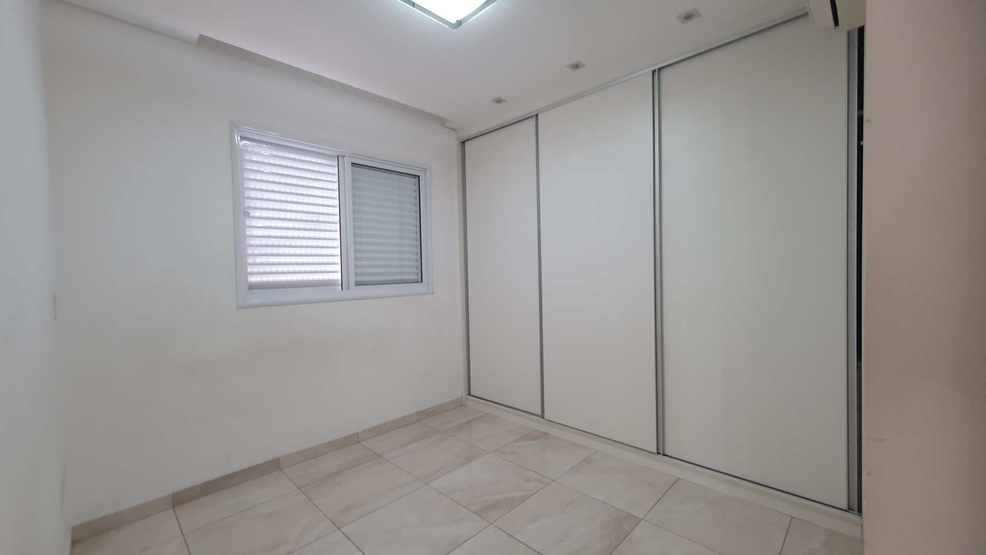 Apartamento à venda e aluguel com 2 quartos, 77m² - Foto 4