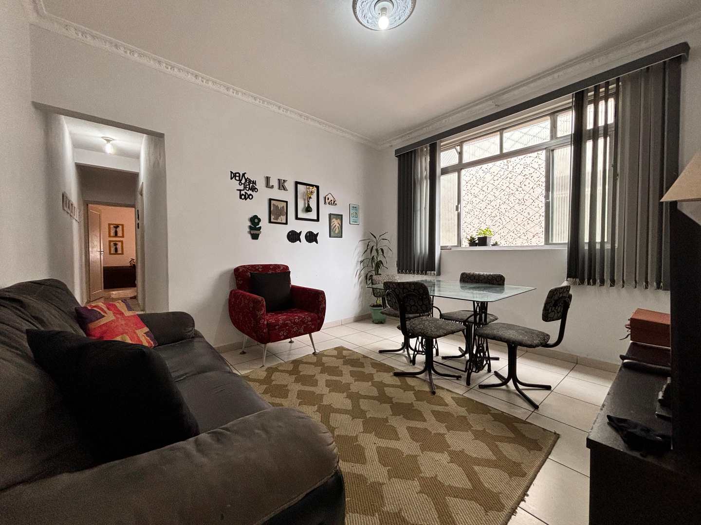 Apartamento à venda com 2 quartos, 62m² - Foto 1