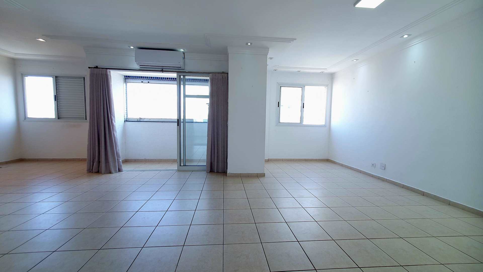 Apartamento à venda com 4 quartos, 150m² - Foto 7