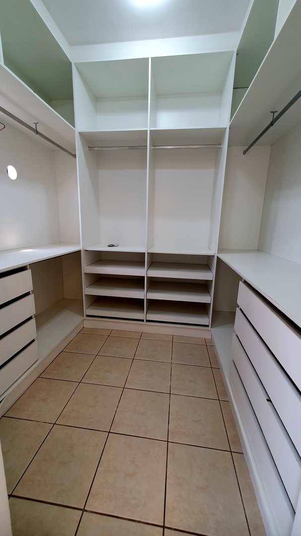 Apartamento à venda com 4 quartos, 150m² - Foto 26