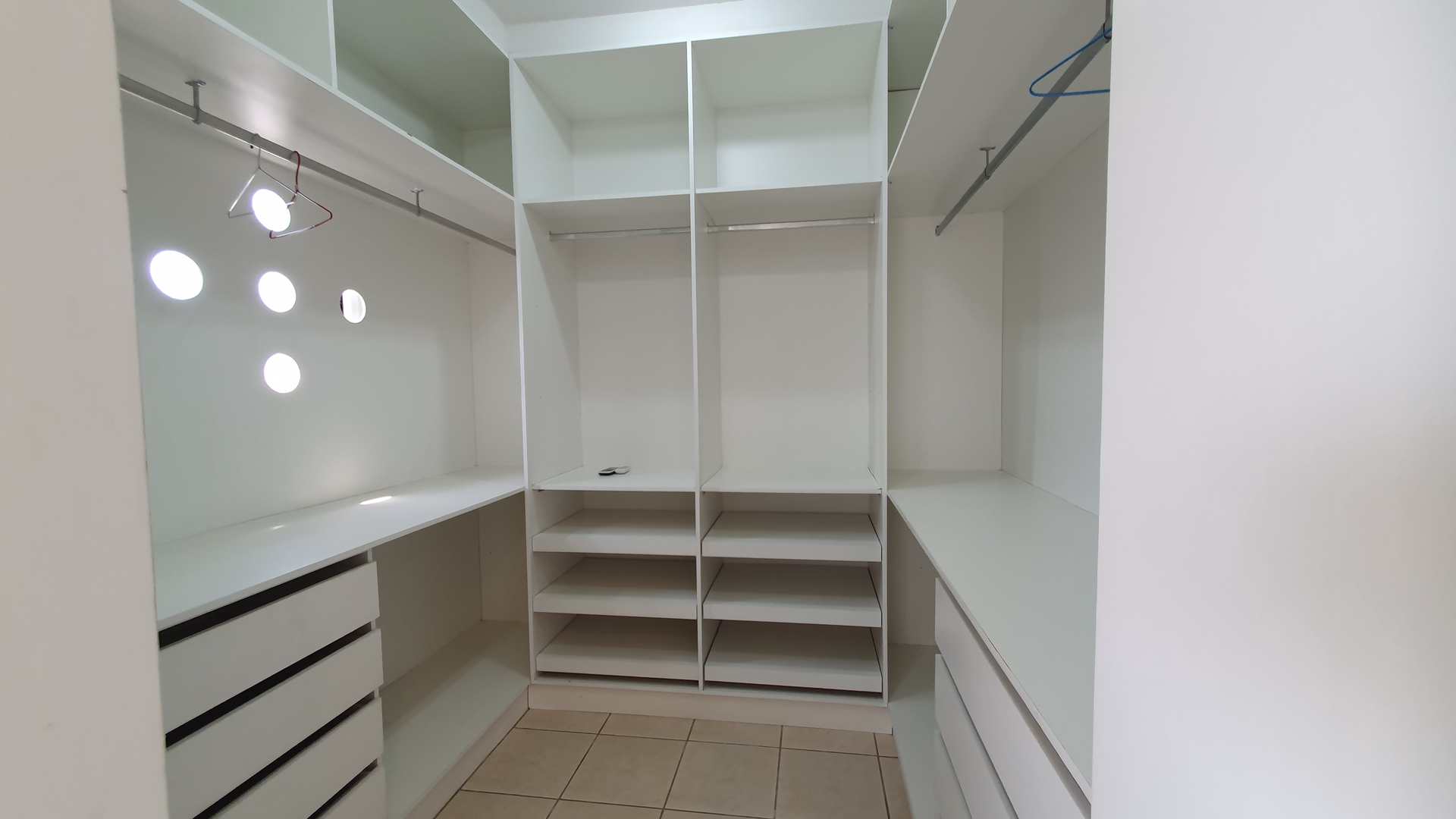 Apartamento à venda com 4 quartos, 150m² - Foto 25