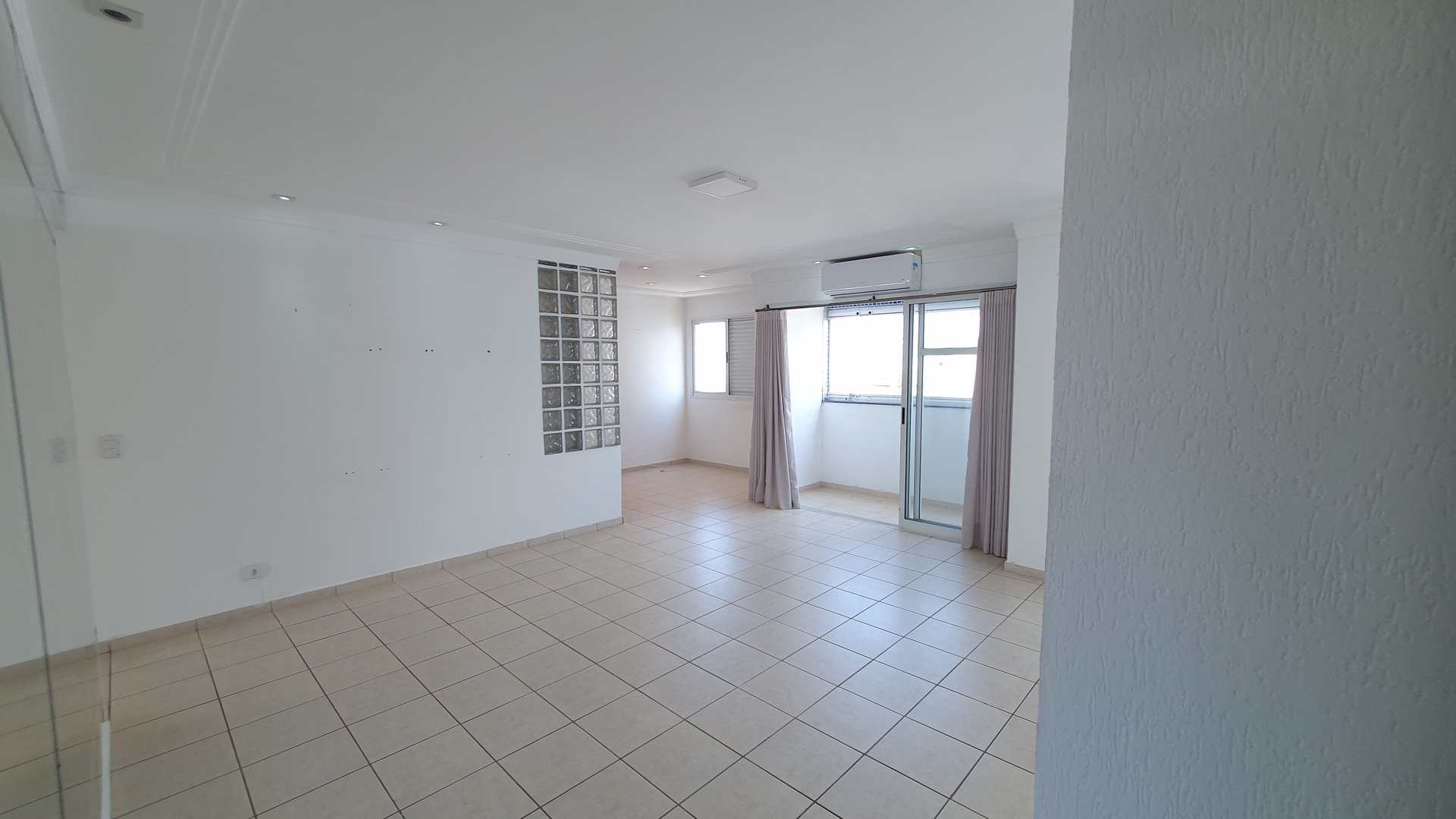 Apartamento à venda com 4 quartos, 150m² - Foto 4