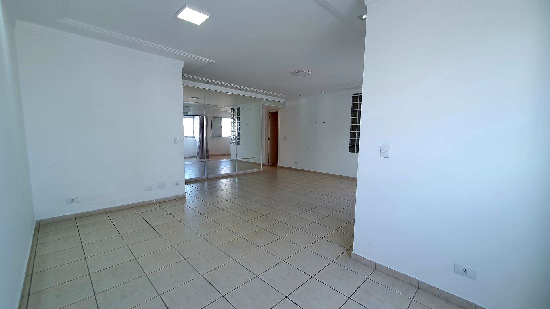 Apartamento à venda com 4 quartos, 150m² - Foto 10