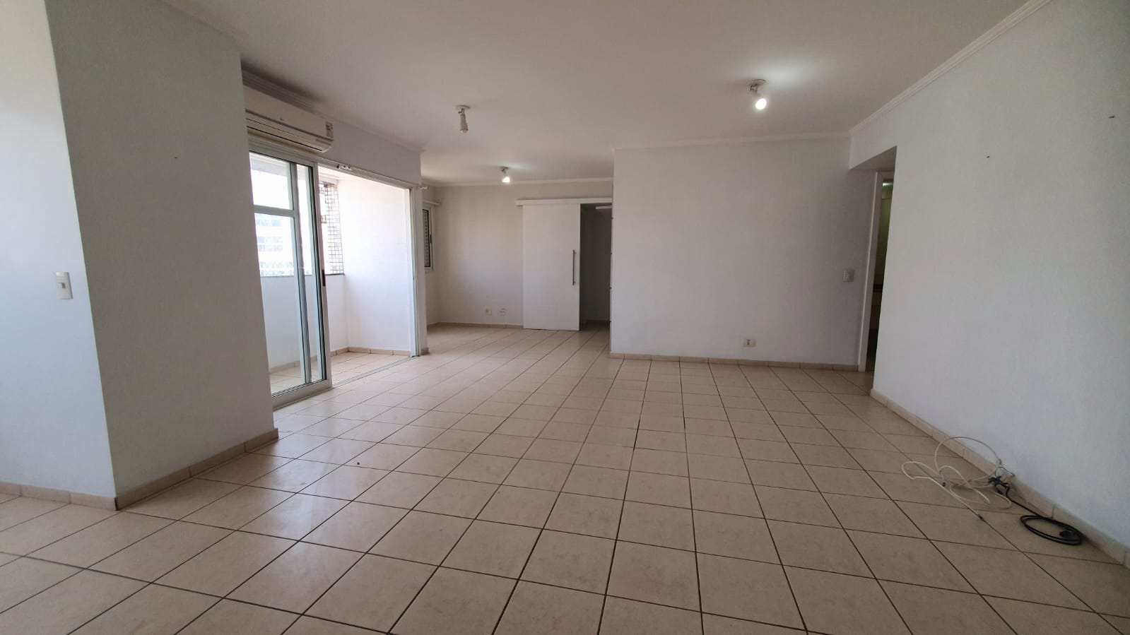 Apartamento à venda com 4 quartos, 250m² - Foto 49