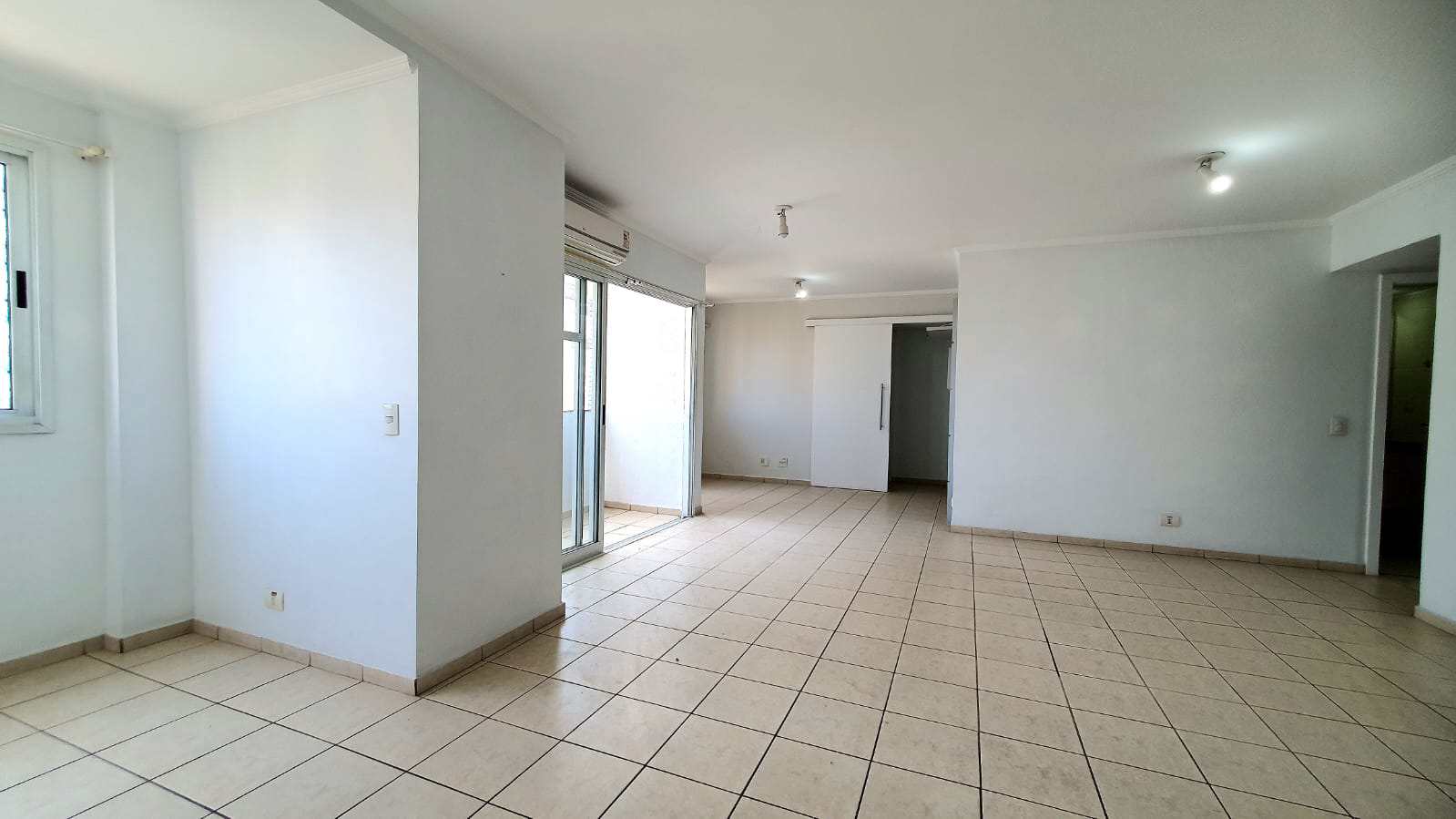 Apartamento à venda com 4 quartos, 250m² - Foto 45