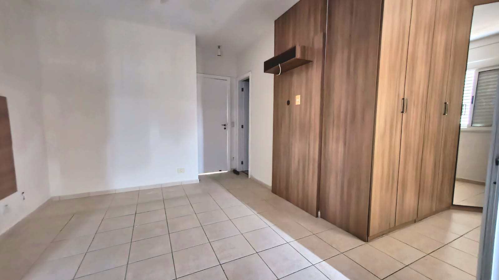 Apartamento à venda com 4 quartos, 250m² - Foto 5