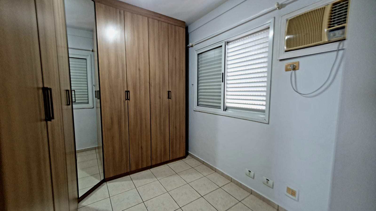 Apartamento à venda com 4 quartos, 250m² - Foto 7