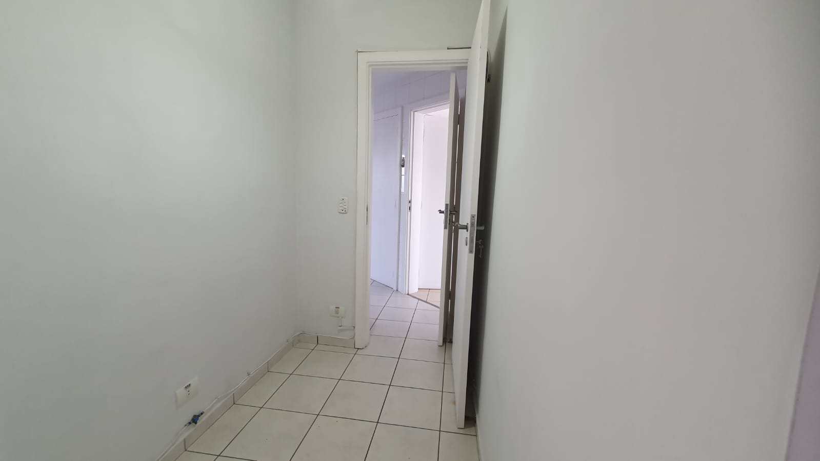 Apartamento à venda com 4 quartos, 250m² - Foto 41