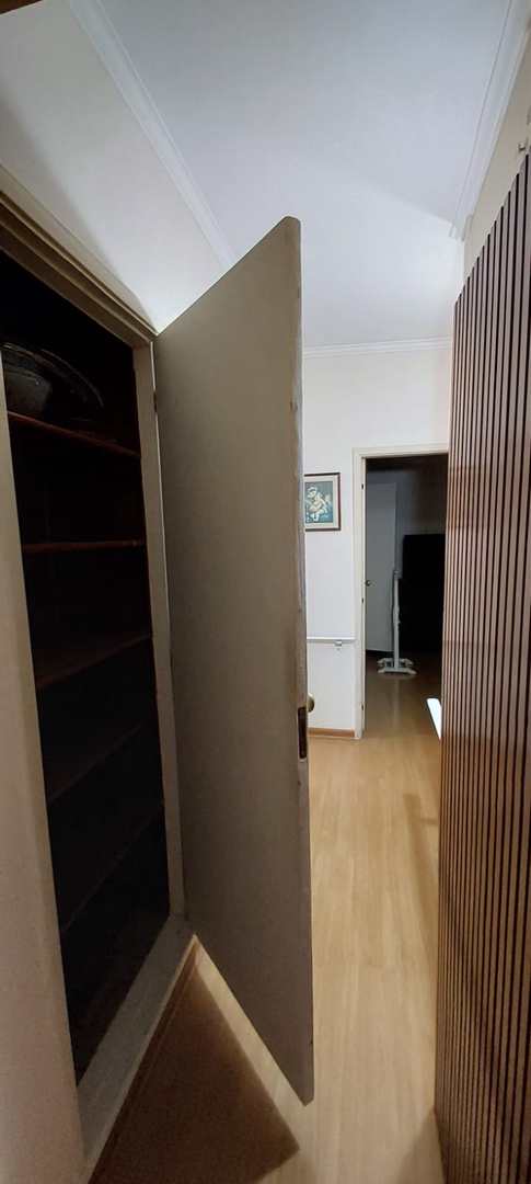 Apartamento à venda com 3 quartos, 228m² - Foto 18