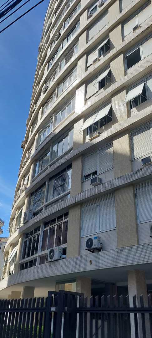 Apartamento à venda com 3 quartos, 228m² - Foto 1