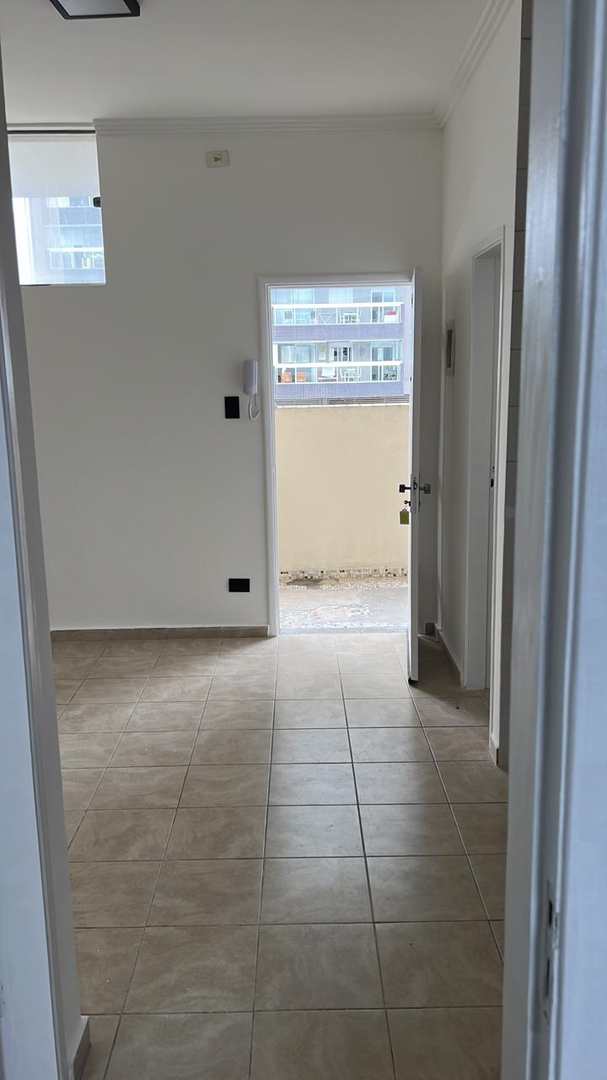 Apartamento para alugar com 1 quarto, 70m² - Foto 15