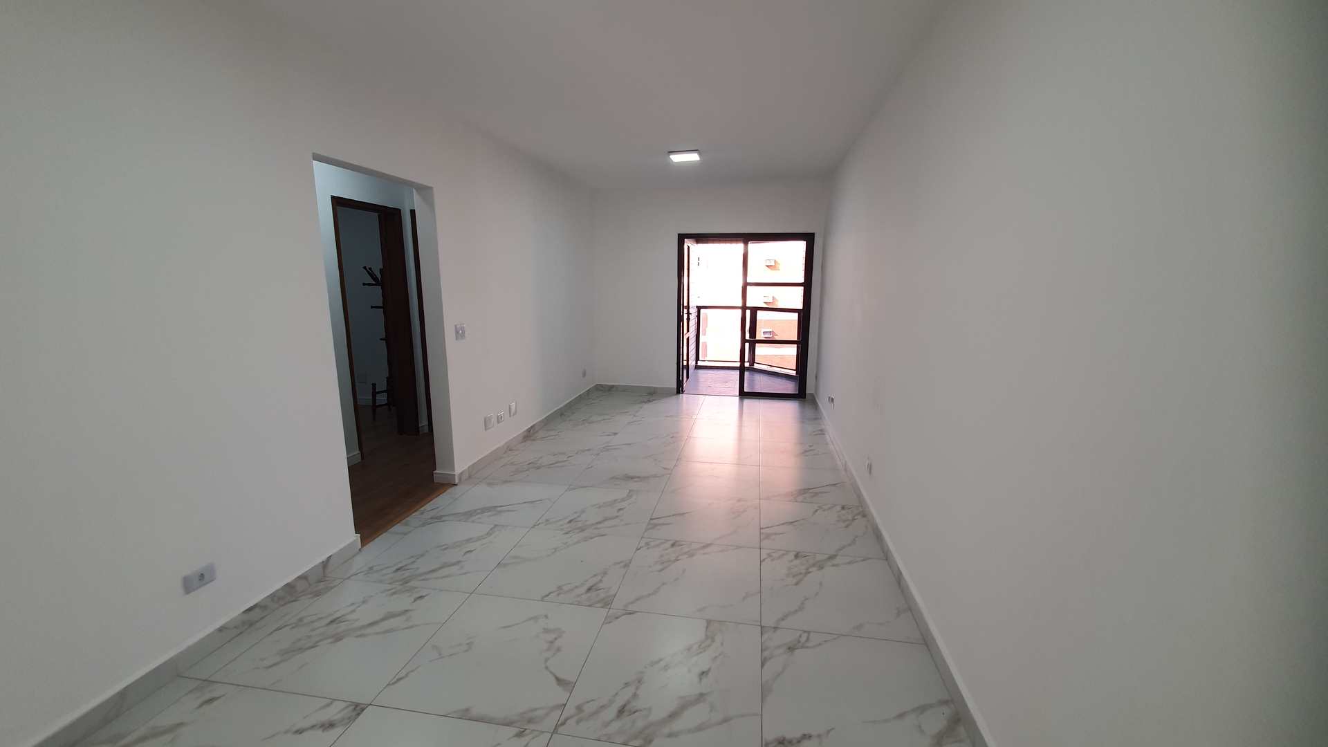 Apartamento à venda com 3 quartos, 100m² - Foto 4