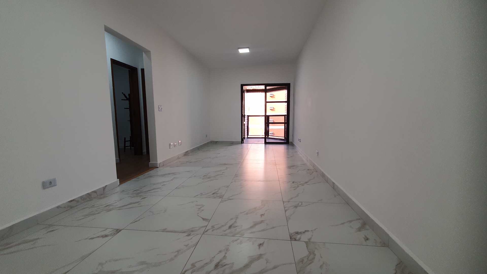 Apartamento à venda com 3 quartos, 100m² - Foto 3