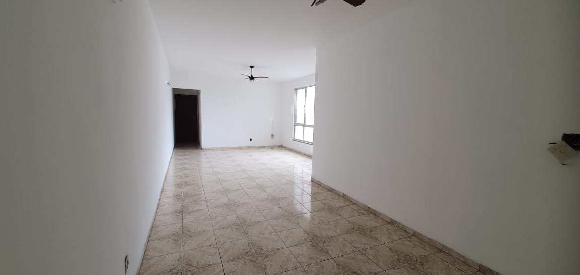 Apartamento à venda com 3 quartos, 143m² - Foto 3