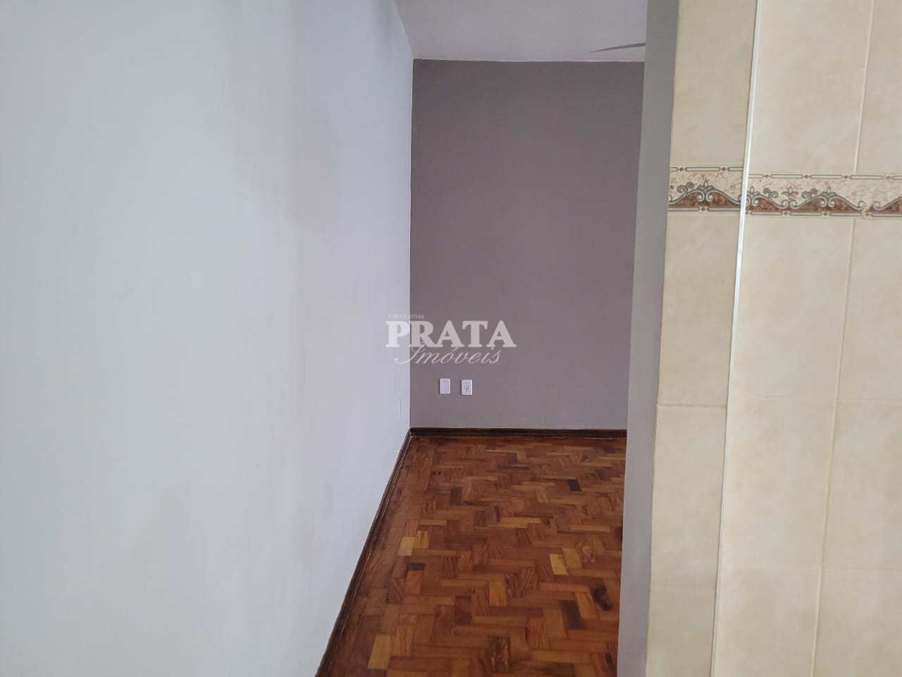 Apartamento à venda com 2 quartos, 70m² - Foto 4