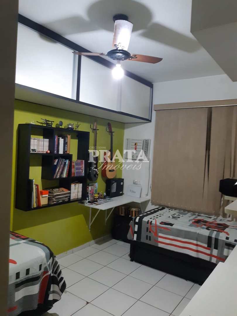 Apartamento à venda com 2 quartos, 70m² - Foto 4