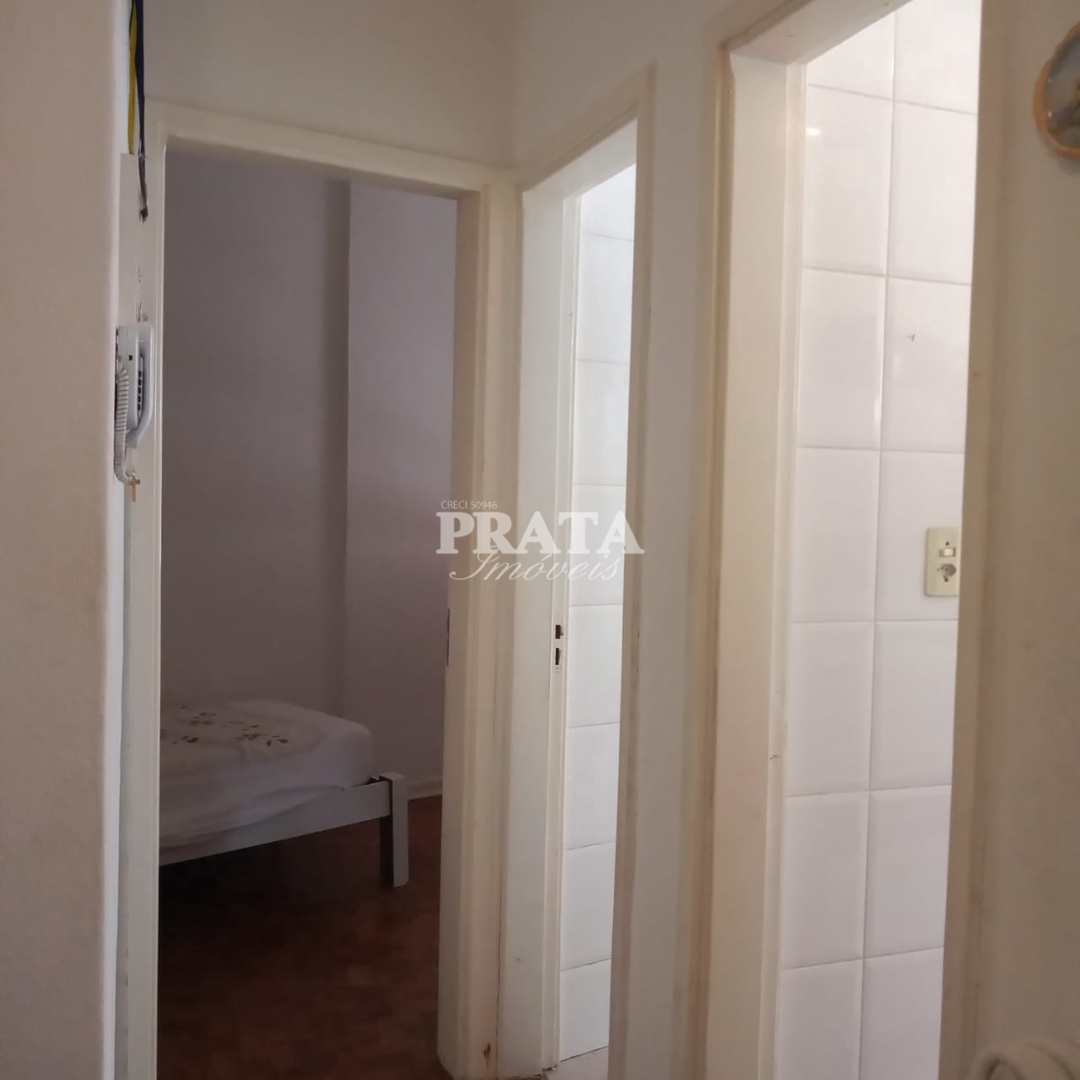 Apartamento à venda com 1 quarto, 45m² - Foto 12