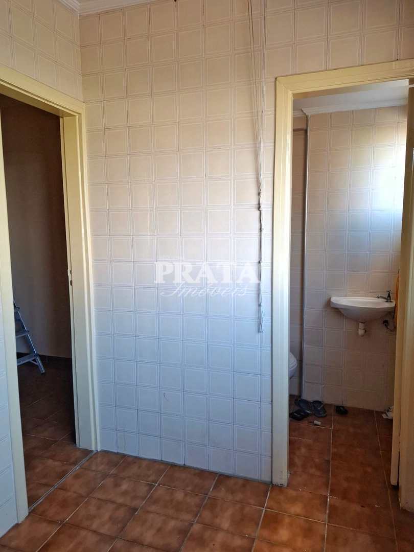 Apartamento para alugar com 2 quartos, 95m² - Foto 12