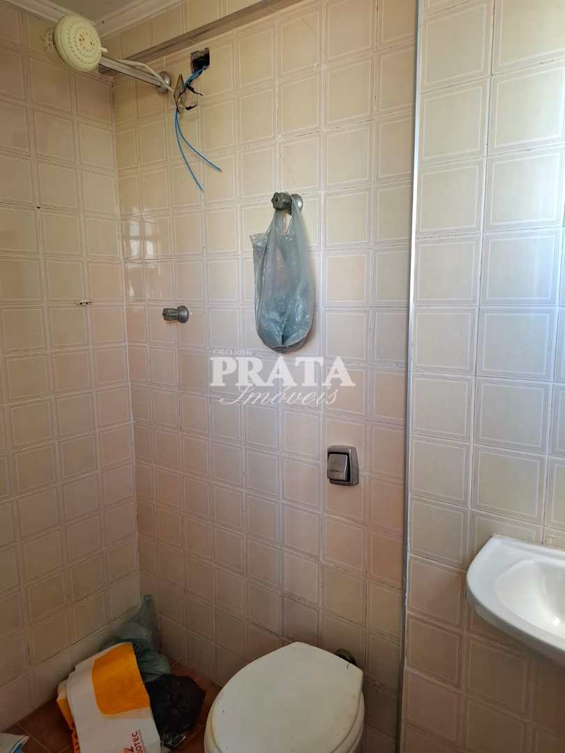 Apartamento para alugar com 2 quartos, 95m² - Foto 11
