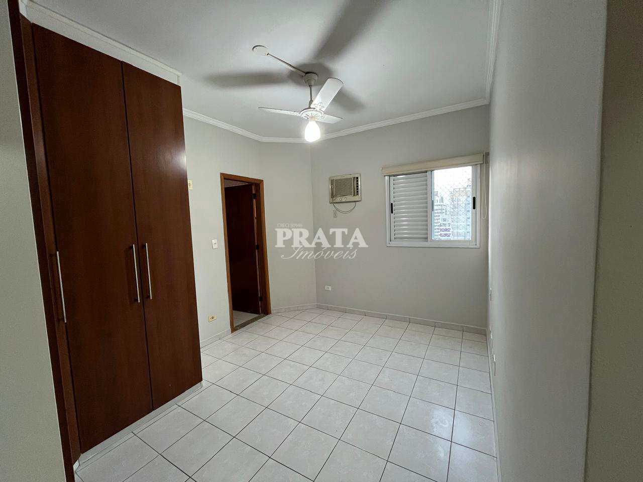 Apartamento para alugar com 3 quartos, 130m² - Foto 17