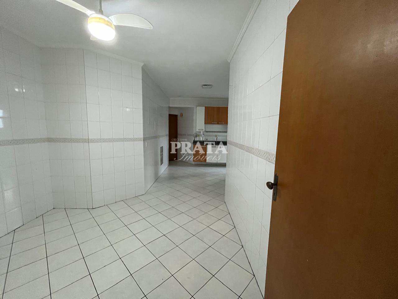 Apartamento para alugar com 3 quartos, 130m² - Foto 18