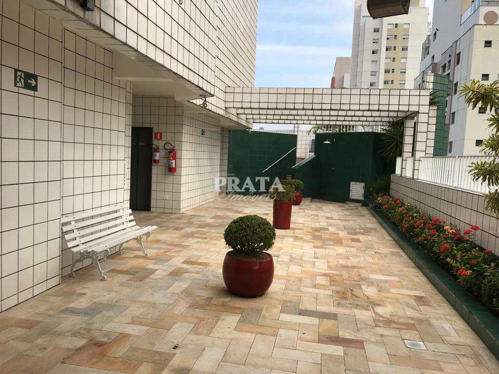 Apartamento para alugar com 3 quartos, 130m² - Foto 25