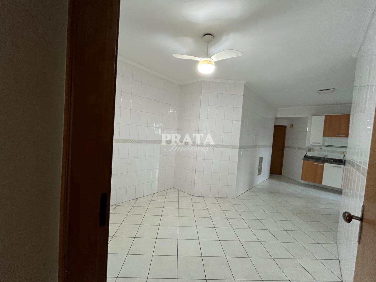 Apartamento para alugar com 3 quartos, 130m² - Foto 4