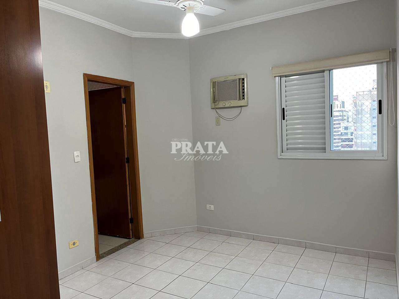 Apartamento para alugar com 3 quartos, 130m² - Foto 14