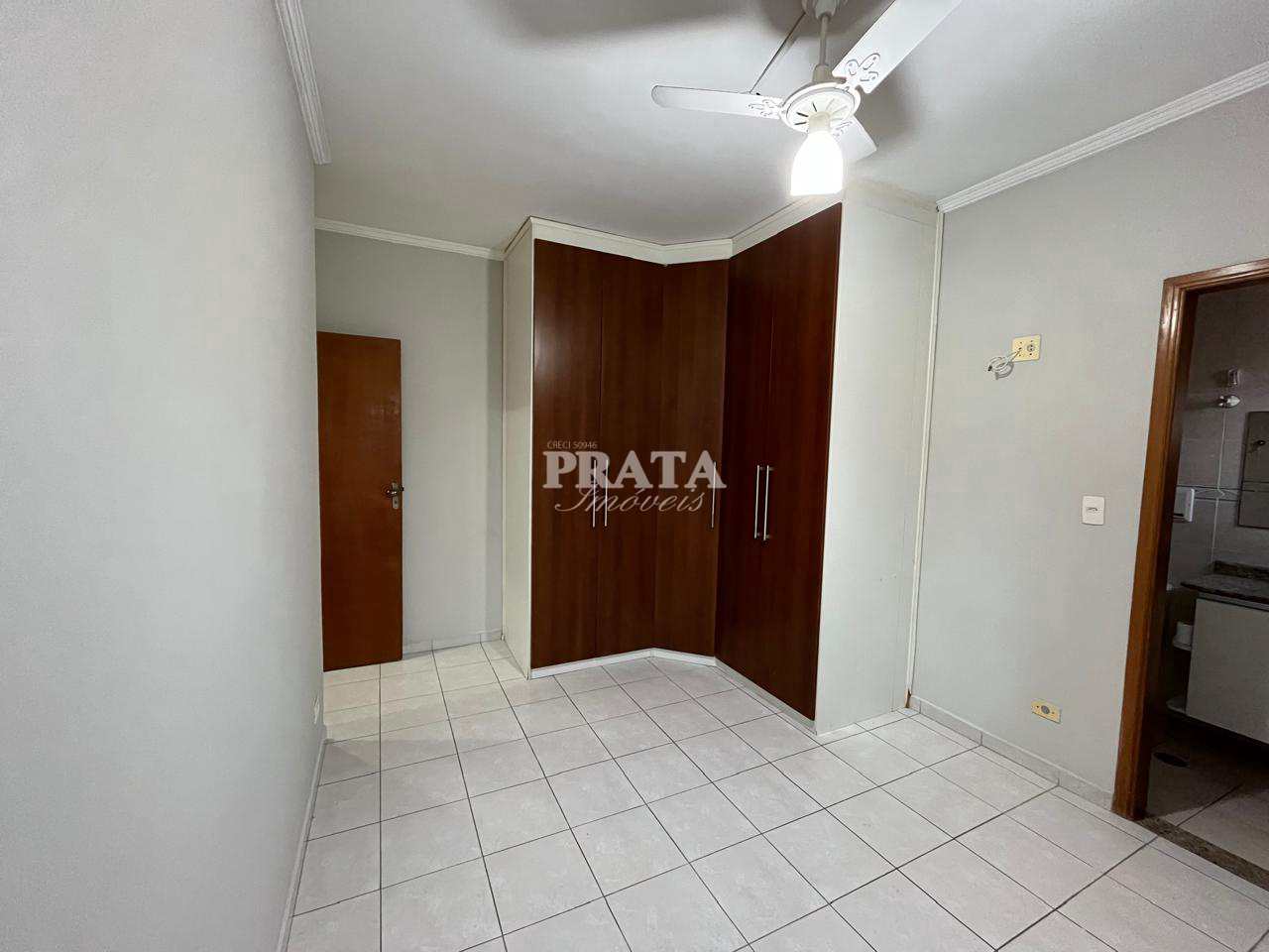 Apartamento para alugar com 3 quartos, 130m² - Foto 9