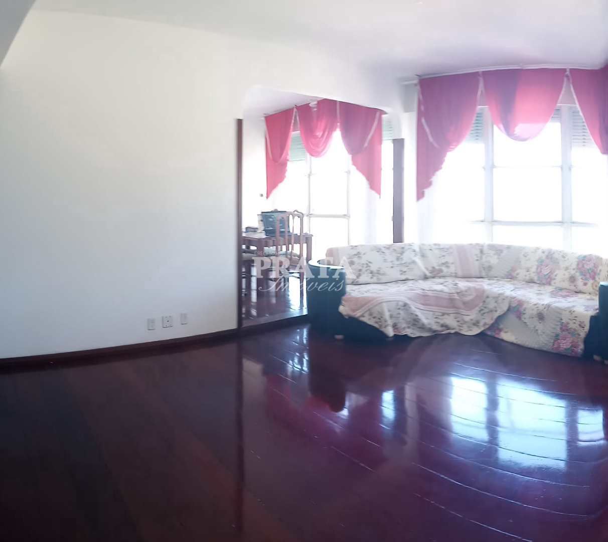 Apartamento à venda com 3 quartos, 153m² - Foto 1