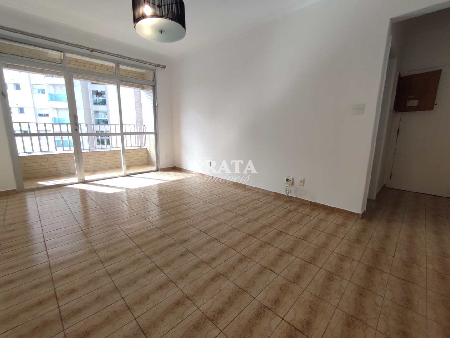 Apartamento para alugar com 2 quartos, 125m² - Foto 3