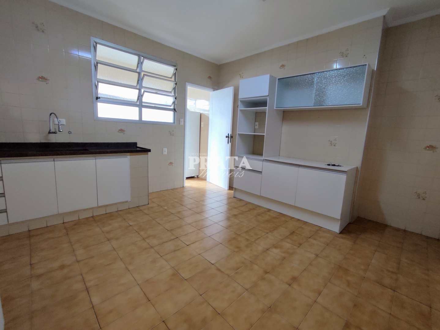 Apartamento para alugar com 2 quartos, 125m² - Foto 9