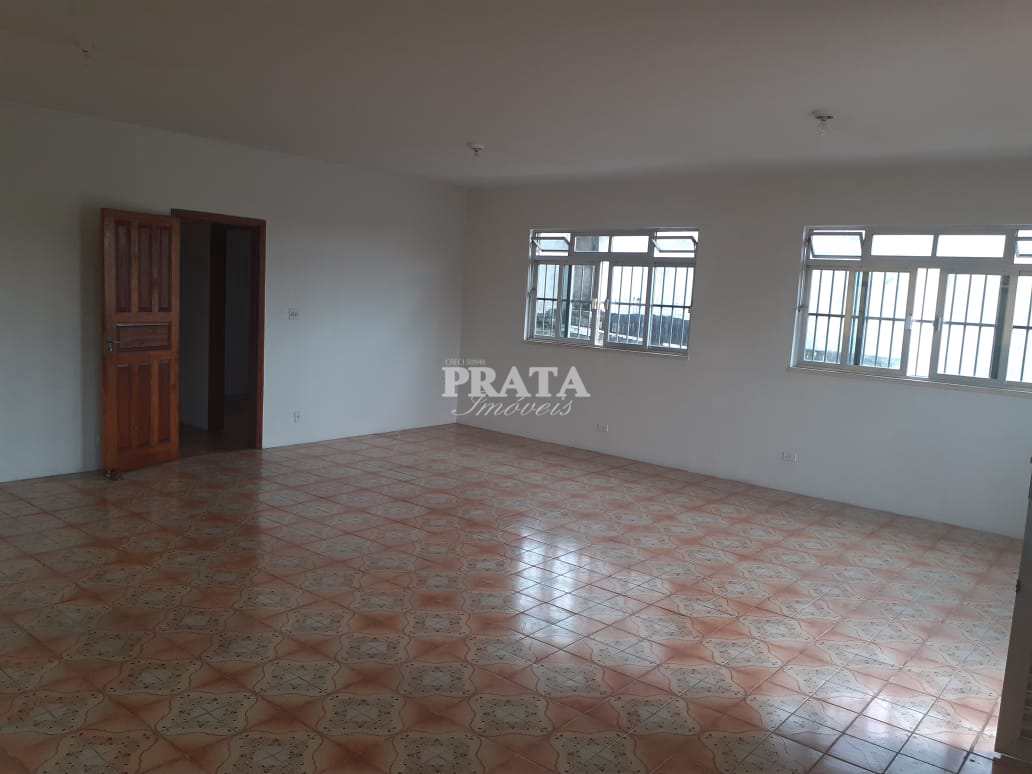 Casa para alugar com 3 quartos, 150m² - Foto 1