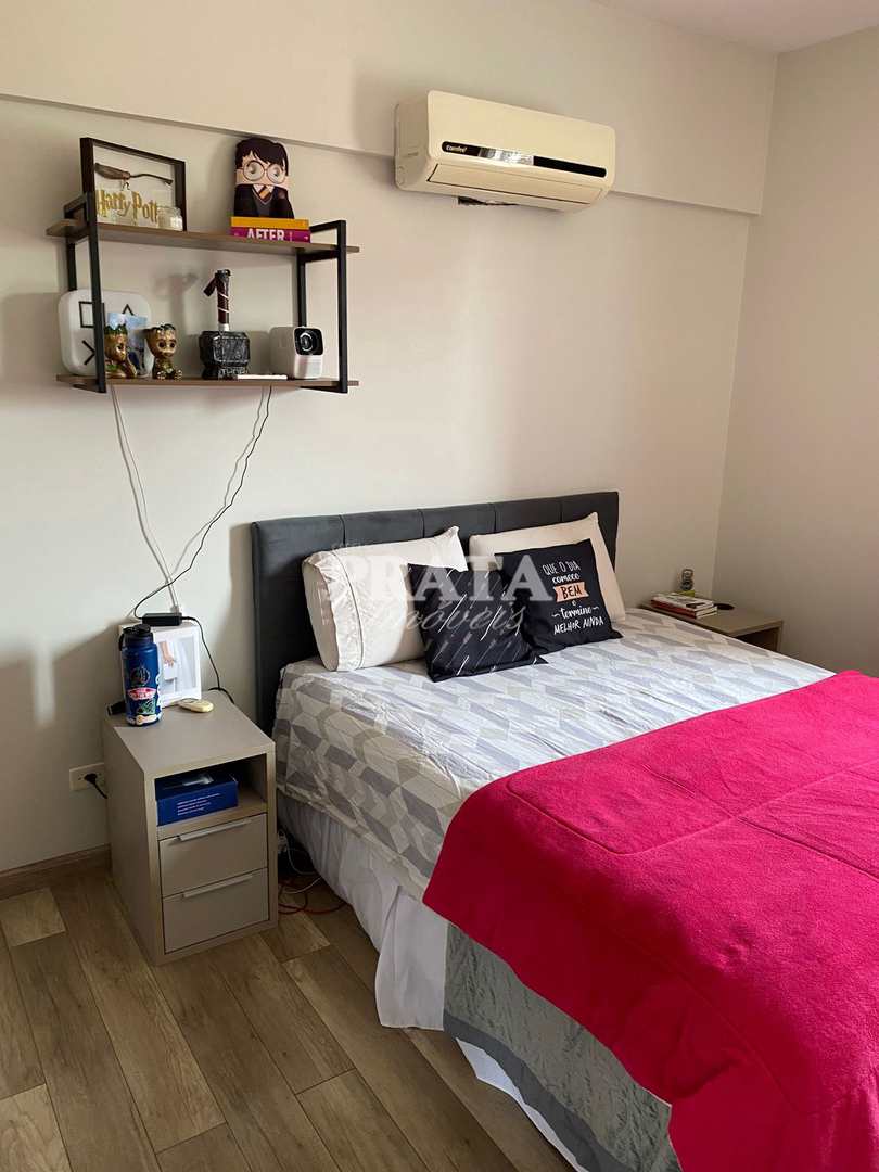 Apartamento à venda com 2 quartos, 70m² - Foto 3