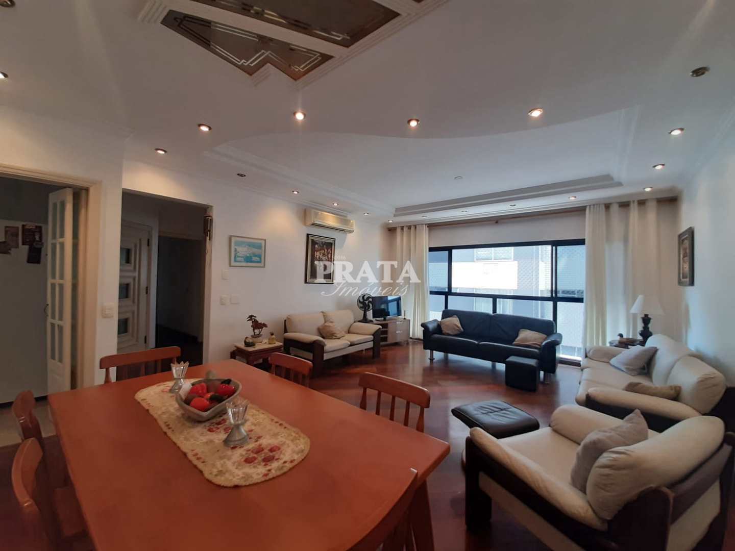 Apartamento à venda com 3 quartos, 143m² - Foto 1