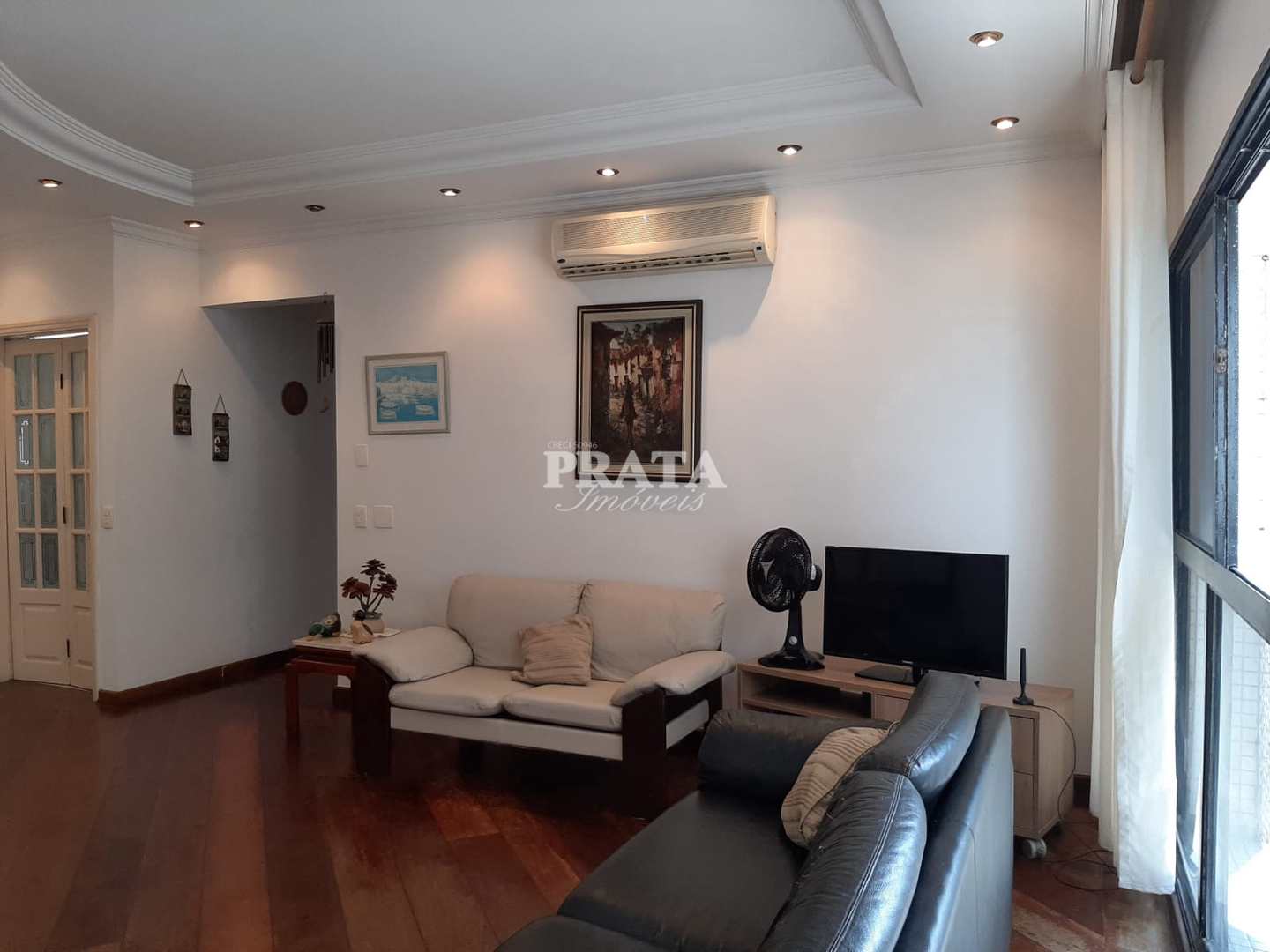 Apartamento à venda com 3 quartos, 143m² - Foto 4