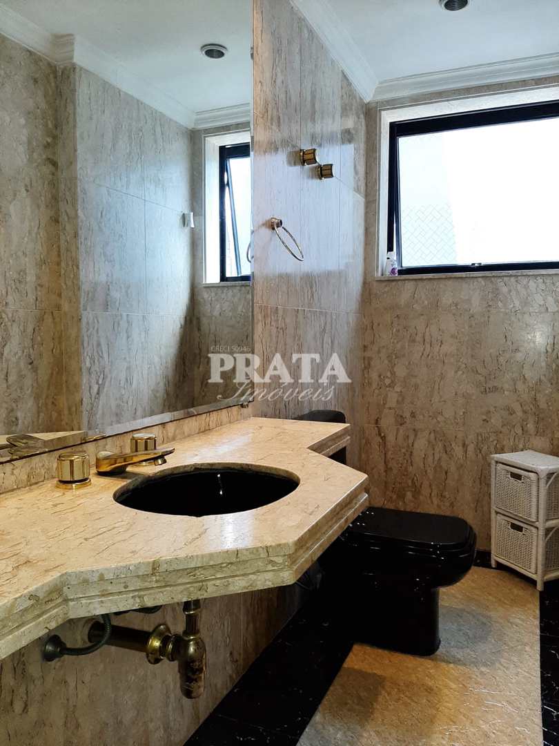 Apartamento à venda com 3 quartos, 143m² - Foto 20