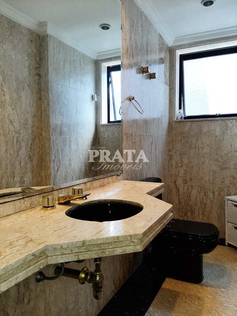 Apartamento à venda com 3 quartos, 143m² - Foto 17