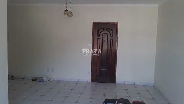 Apartamento à venda com 3 quartos, 160m² - Foto 2